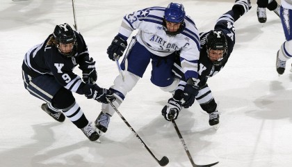 九游体育下载链接-巴西男足在预选赛中失去奥运资格，巴西男足夺冠拒穿中企赞助领奖服