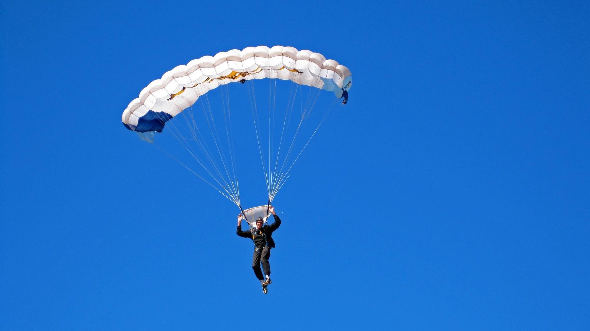车手饮食:能量补充的科学配置,车手职业